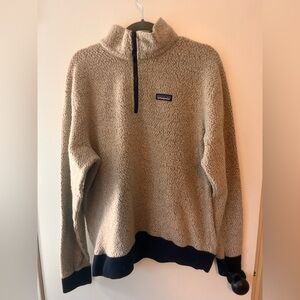 Men’s Patagonia tan and navy quarter zip